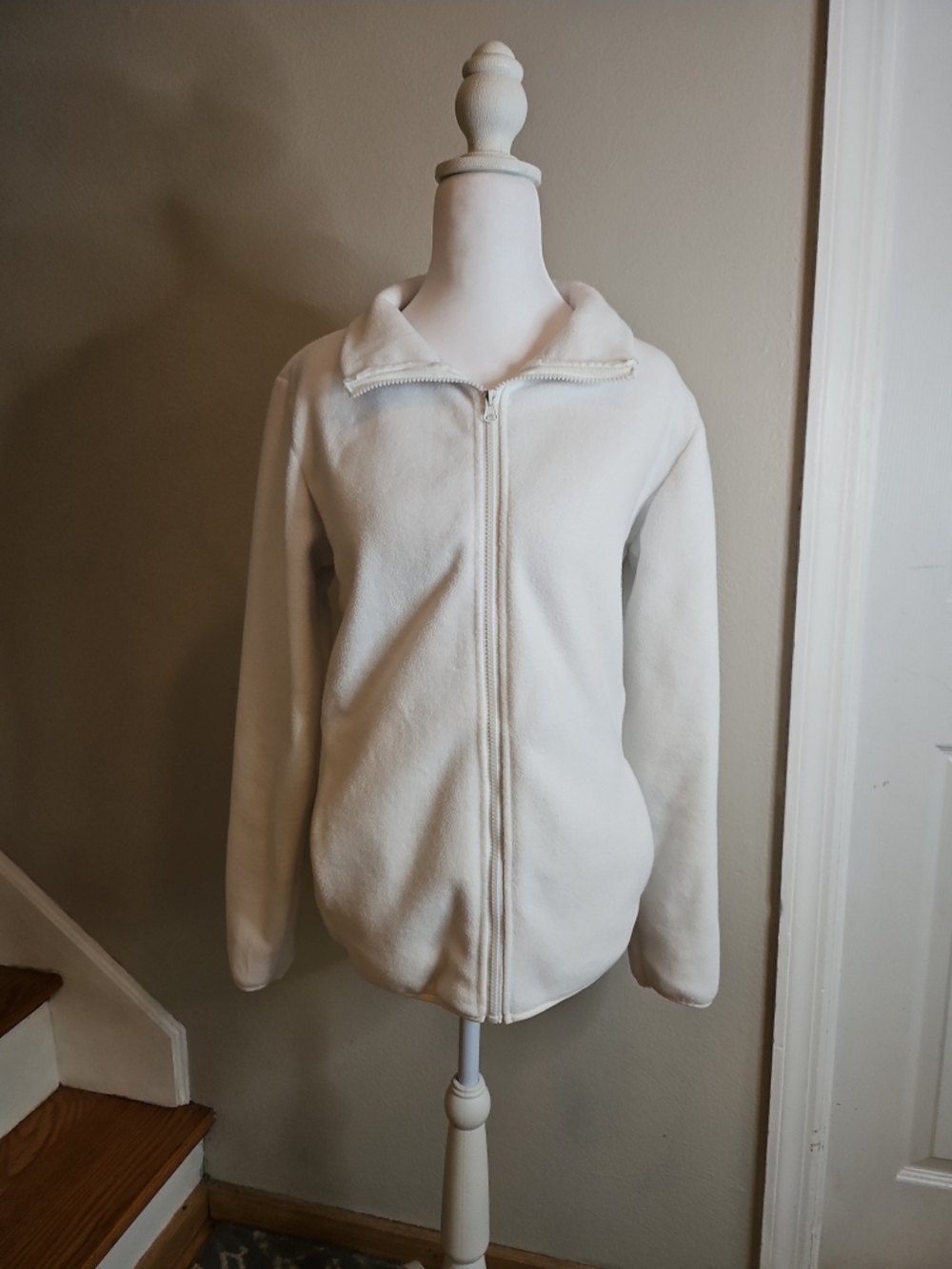 Doublju Womens White Fluffy Jacket with Pockets Size Small